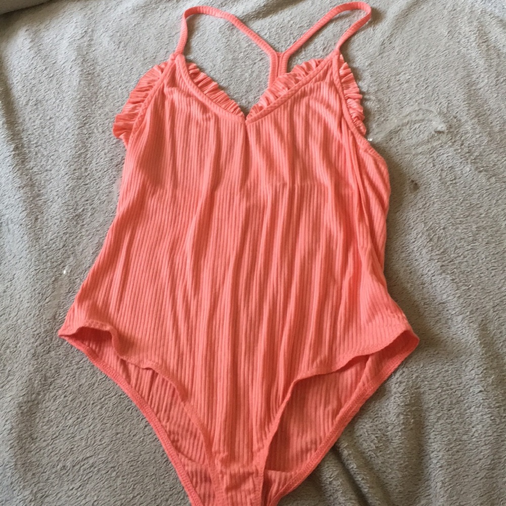 A fashion nova brand new shirt coral color